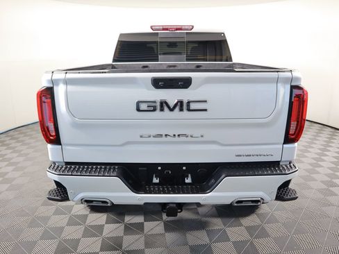 Used 2022 GMC Sierra 1500 Denali Ultimate image 5