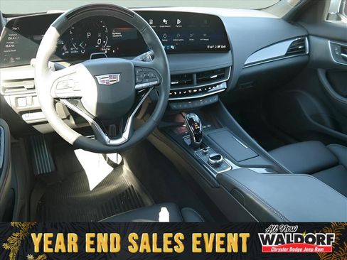 Used 2025 Cadillac CT5 Sport w/ Technology Package image 7