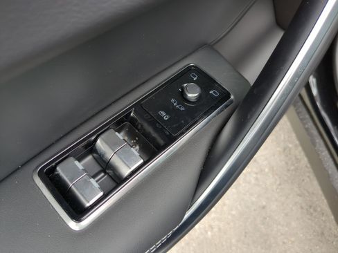 New 2026 Jaguar F-PACE R-Dynamic S image 15