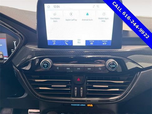 Used 2023 Ford Escape ST-Line image 14