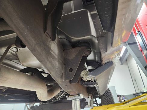 Used 2002 Chevrolet Silverado 3500 LT w/ Off-Road Skid Plate Pkg image 21