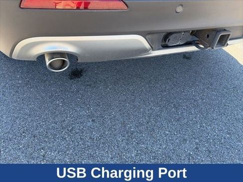 Used 2021 Ford Explorer Limited w/ Equipment Group 301A image 11