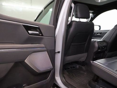 Used 2024 GMC Sierra EV Denali AWD/4WD image 27