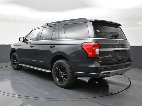 Used 2023 Ford Expedition XLT RWD image 3