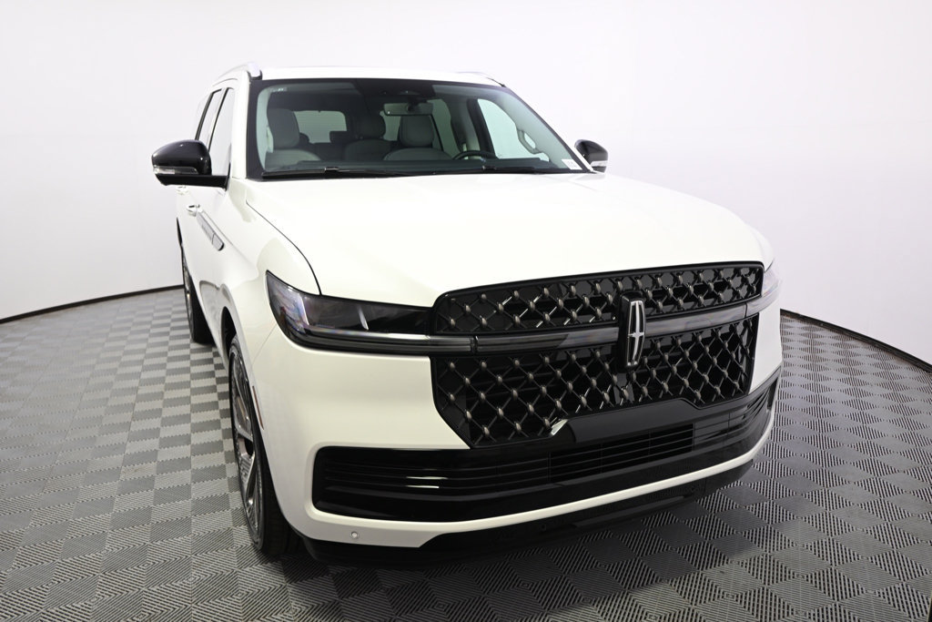 New 2026 Lincoln Navigator Black Label AWD/4WD image 9