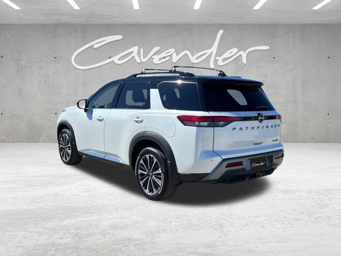 New 2026 Nissan Pathfinder Platinum image 14