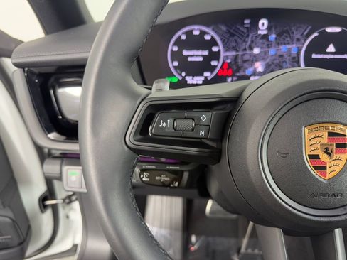 Certified 2025 Porsche Panamera image 28