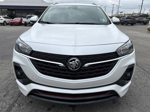 Used 2022 Buick Encore GX Select w/ Sport Touring Package FWD image 2