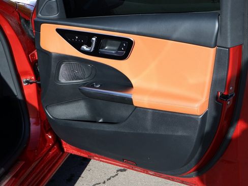 Used 2022 Mercedes-Benz C 300 4MATIC Sedan image 13