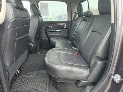Used 2015 RAM 1500 Laramie w/ Convenience Group AWD/4WD image 16