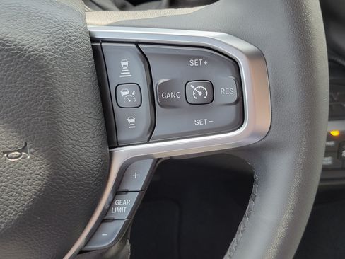 Used 2026 RAM 2500 Big Horn AWD/4WD image 12