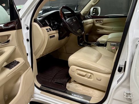 Used 2009 Lexus LX 570 4WD image 16