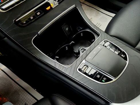 Used 2021 Mercedes-Benz GLC 300 w/ Multimedia Package image 15