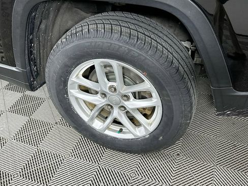 Certified 2023 Jeep Grand Cherokee L Laredo w/ Luxury Tech Group I image 44