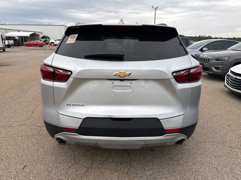 Used 2022 Chevrolet Blazer LT FWD image 3