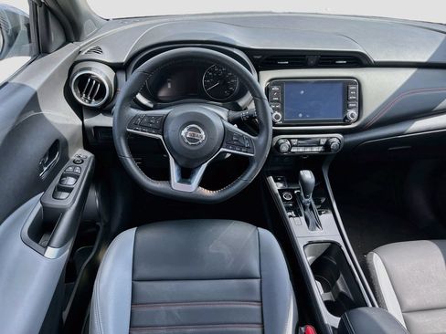 Used 2024 Nissan Kicks SR w/ SR Premium Package FWD image 22