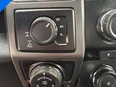 Used 2016 Ford F150 XLT w/ Equipment Group 302A Luxury image 17