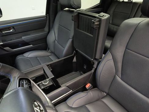 Used 2022 Toyota Tundra Platinum image 27