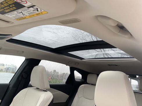 Used 2026 Lexus RX 450h AWD w/ Convenience Package image 28