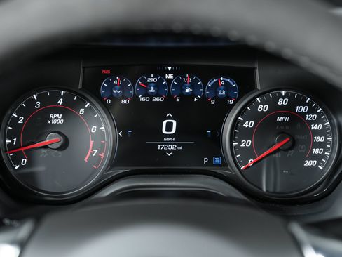 Used 2022 Chevrolet Camaro SS RWD image 16