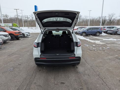 New 2026 Honda HR-V LX image 13