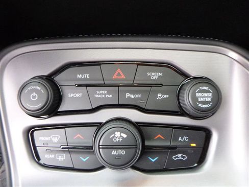 Used 2023 Dodge Challenger R/T w/ Plus Package image 18