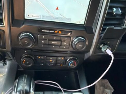 Used 2018 Ford F150 XLT w/ Equipment Group 302A Luxury AWD/4WD image 23