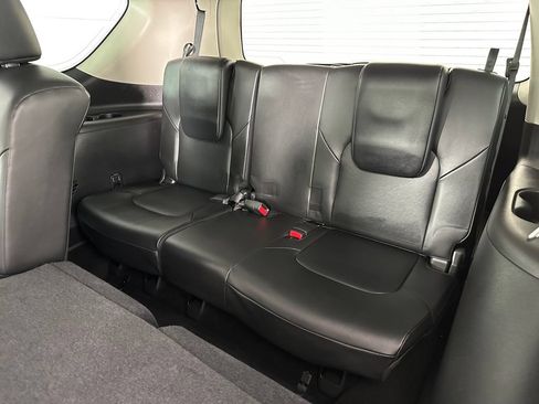 Used 2023 Nissan Armada SL w/ Cargo Package AWD/4WD image 19