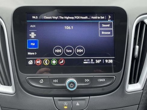 Used 2023 Chevrolet Malibu LT FWD image 22