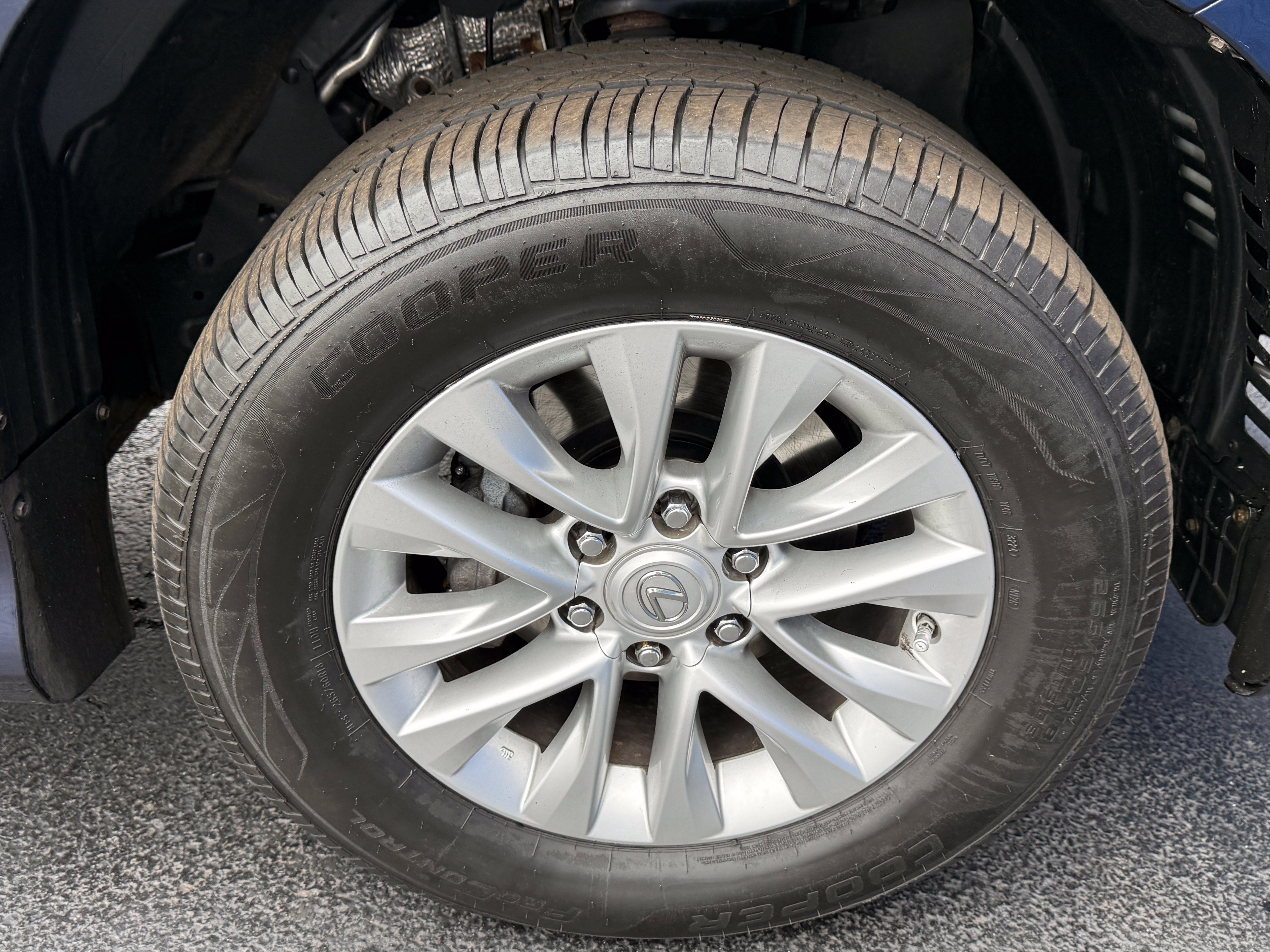Used 2019 Lexus GX 460 Premium AWD/4WD image 26