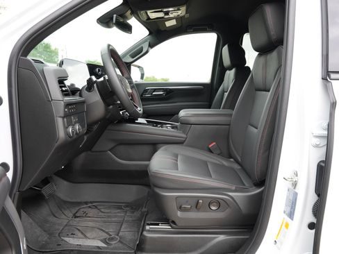 Used 2026 Chevrolet Tahoe RST w/ Comfort Package image 18