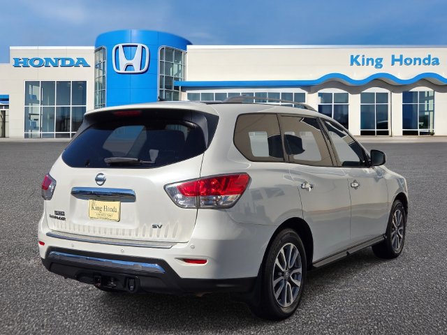 Used 2015 Nissan Pathfinder SV w/ Trailer Tow Package FWD image 7