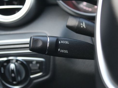 Used 2015 Mercedes-Benz C 300 4MATIC Sedan image 29