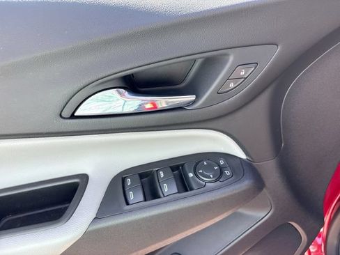 Used 2024 Chevrolet Equinox LT w/ LPO, Floor Liner Package FWD image 13