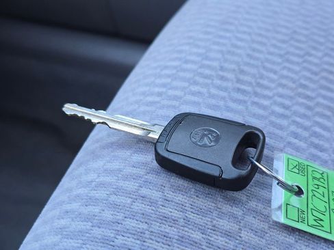 Used 2007 Toyota Corolla LE image 32