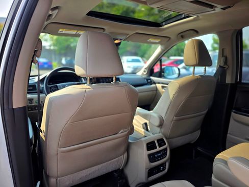 Used 2022 Honda Pilot Touring image 42
