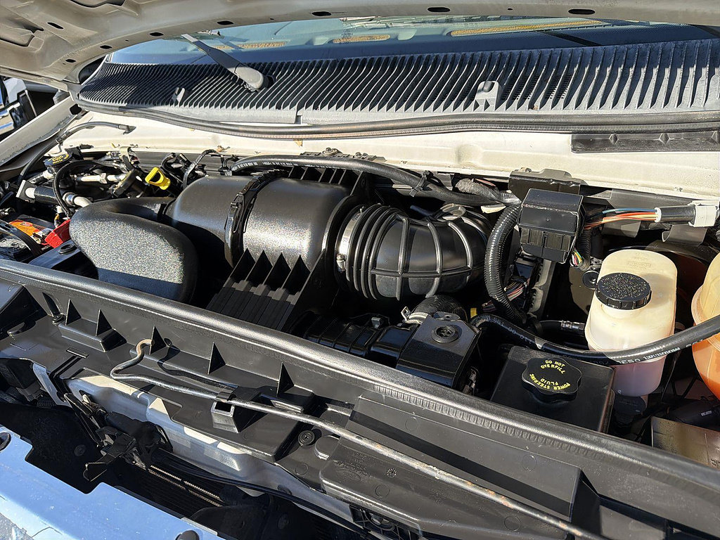 Used 2008 Ford E-350 and Econoline 350 XLT RWD image 23
