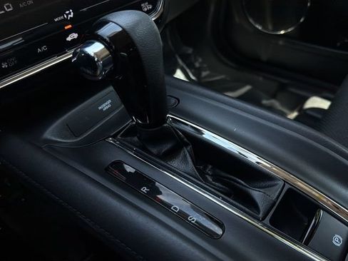 Used 2016 Honda HR-V EX image 27