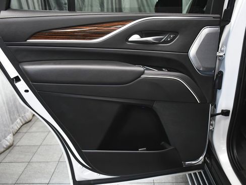 Used 2021 Cadillac Escalade Premium Luxury w/ Driver Assist Tech Package AWD/4WD image 12