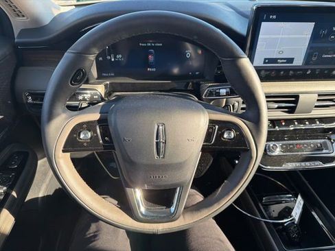 Used 2024 Lincoln Corsair Reserve w/ Equipment Group 201A image 20