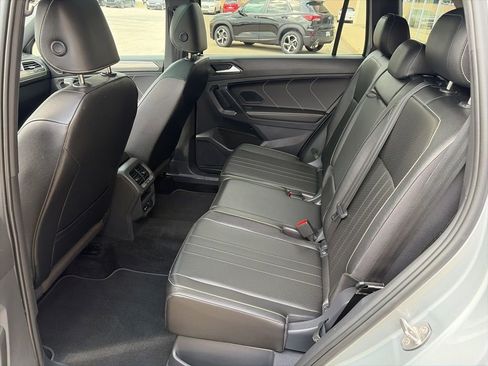 Used 2023 Volkswagen Tiguan SE R-Line AWD/4WD image 12