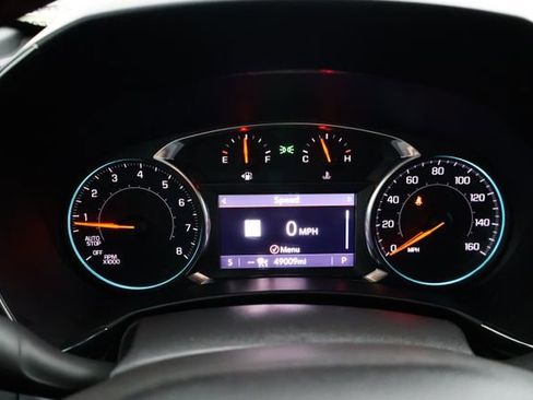 Used 2023 Chevrolet Equinox RS w/ RS Leather Package FWD image 17