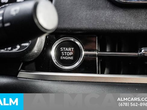 Used 2024 Mitsubishi Outlander SE image 27