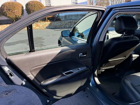 Used 2012 Ford Fusion SEL image 16