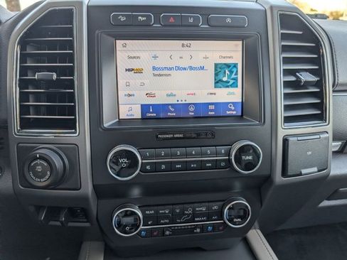 Used 2020 Ford Expedition Max XLT w/ Equipment Group 202A image 15