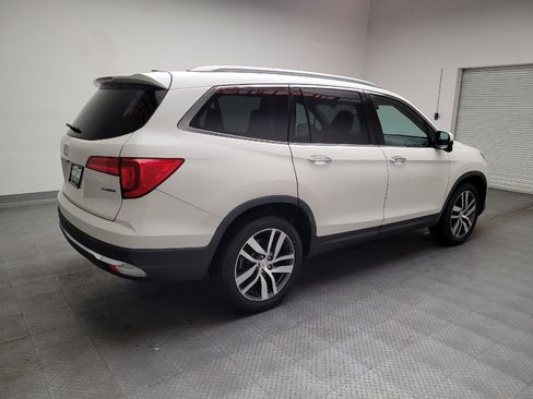 Used 2018 Honda Pilot Touring image 10