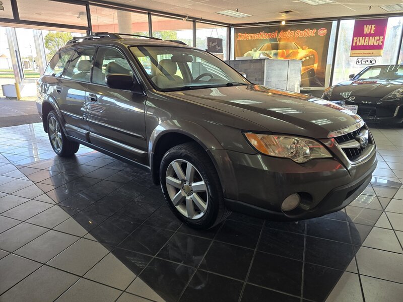 Used 2009 Subaru Outback 2.5i Special Edition AWD/4WD image 3