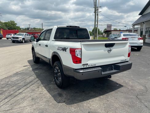 Used 2018 Nissan Titan PRO-4X w/ Pro-4x Utility Package AWD/4WD image 4