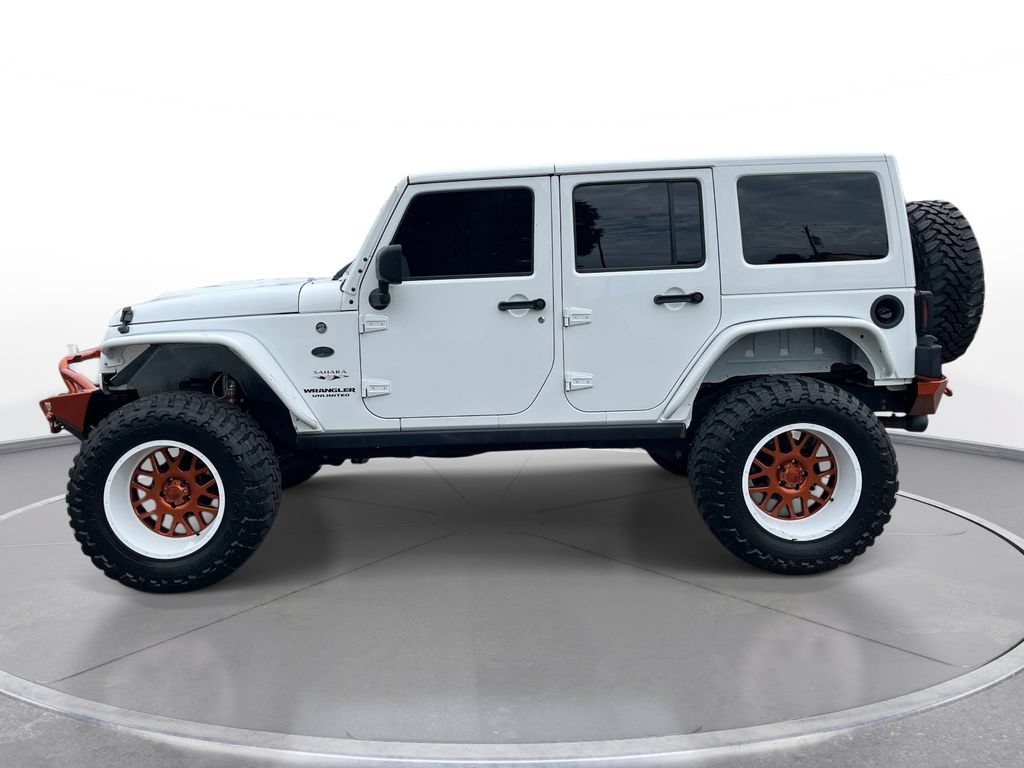Used 2016 Jeep Wrangler Unlimited Sahara w/ Connectivity Group AWD/4WD image 8