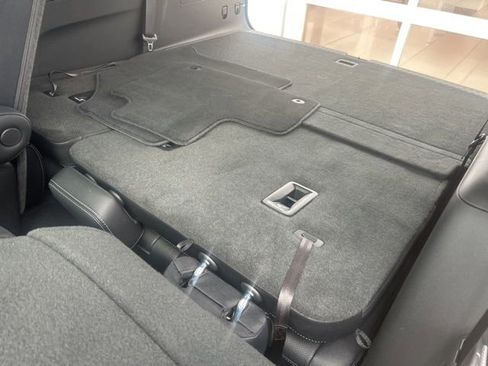 Used 2026 Chevrolet Traverse LT w/ Sun and Wheel Package image 17